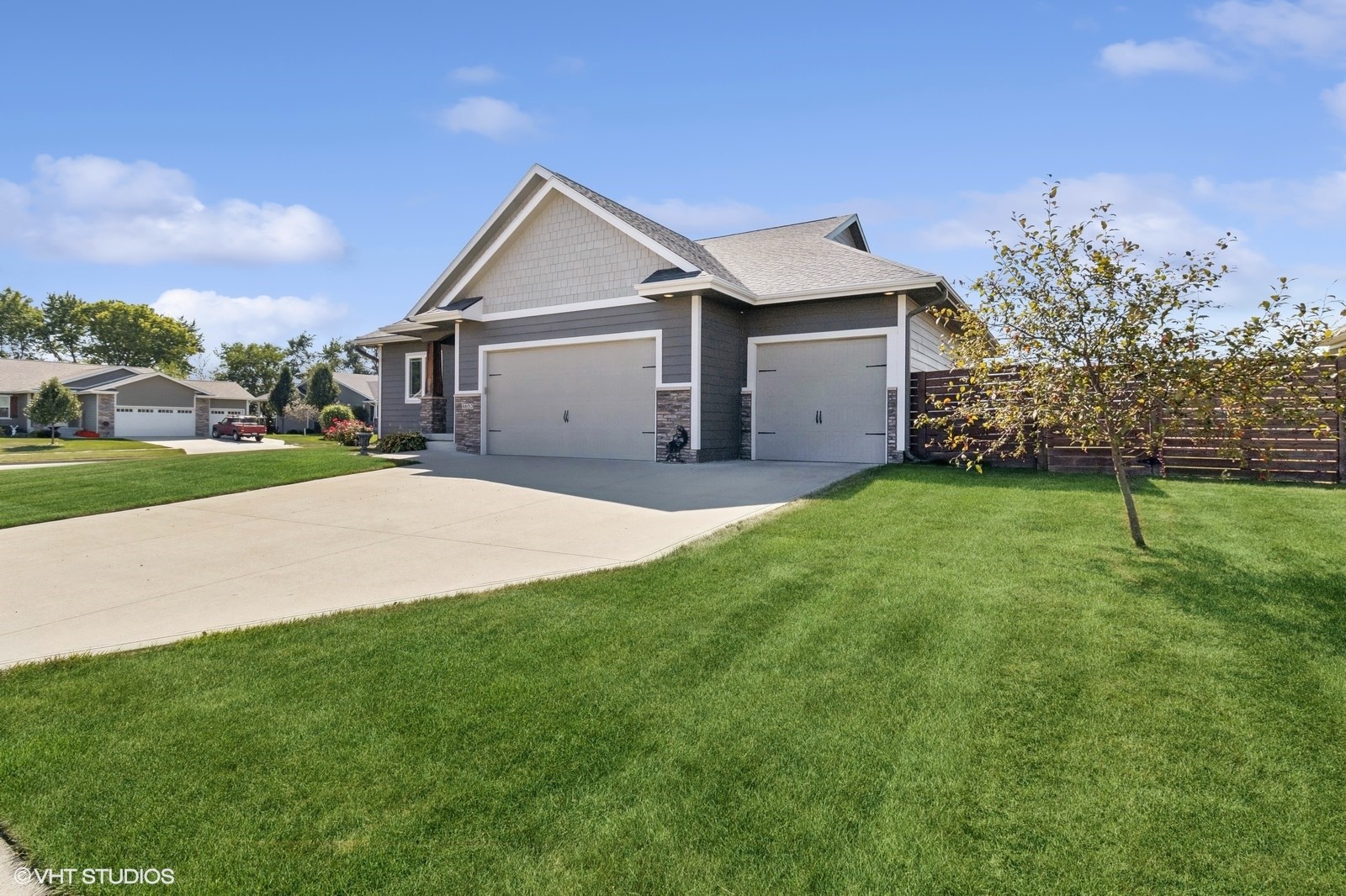 4653 SE Grosbeak Point, West Des Moines, Iowa image 3