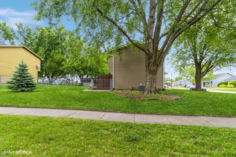 555 Patterson Drive, Carlisle, Iowa image 4