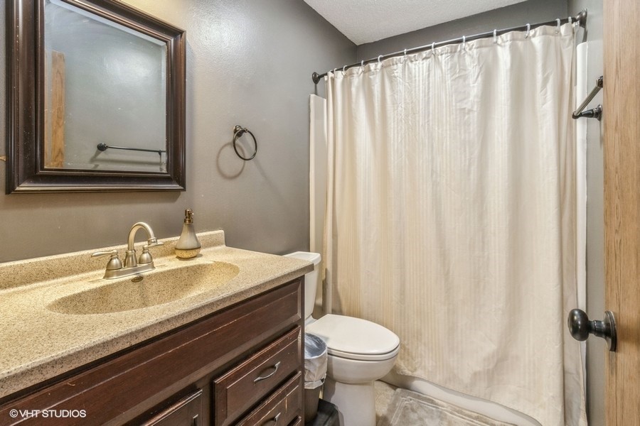 555 Patterson Drive, Carlisle, Iowa image 11