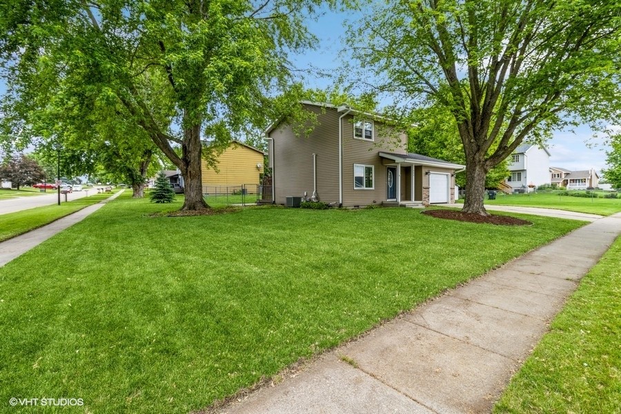 555 Patterson Drive, Carlisle, Iowa image 3