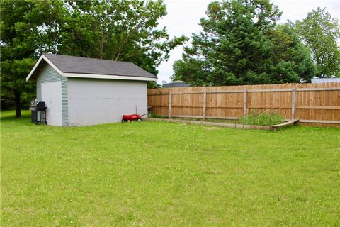 Single Family Residence in Waukee IA 325 Cardinal Lane 31.jpg