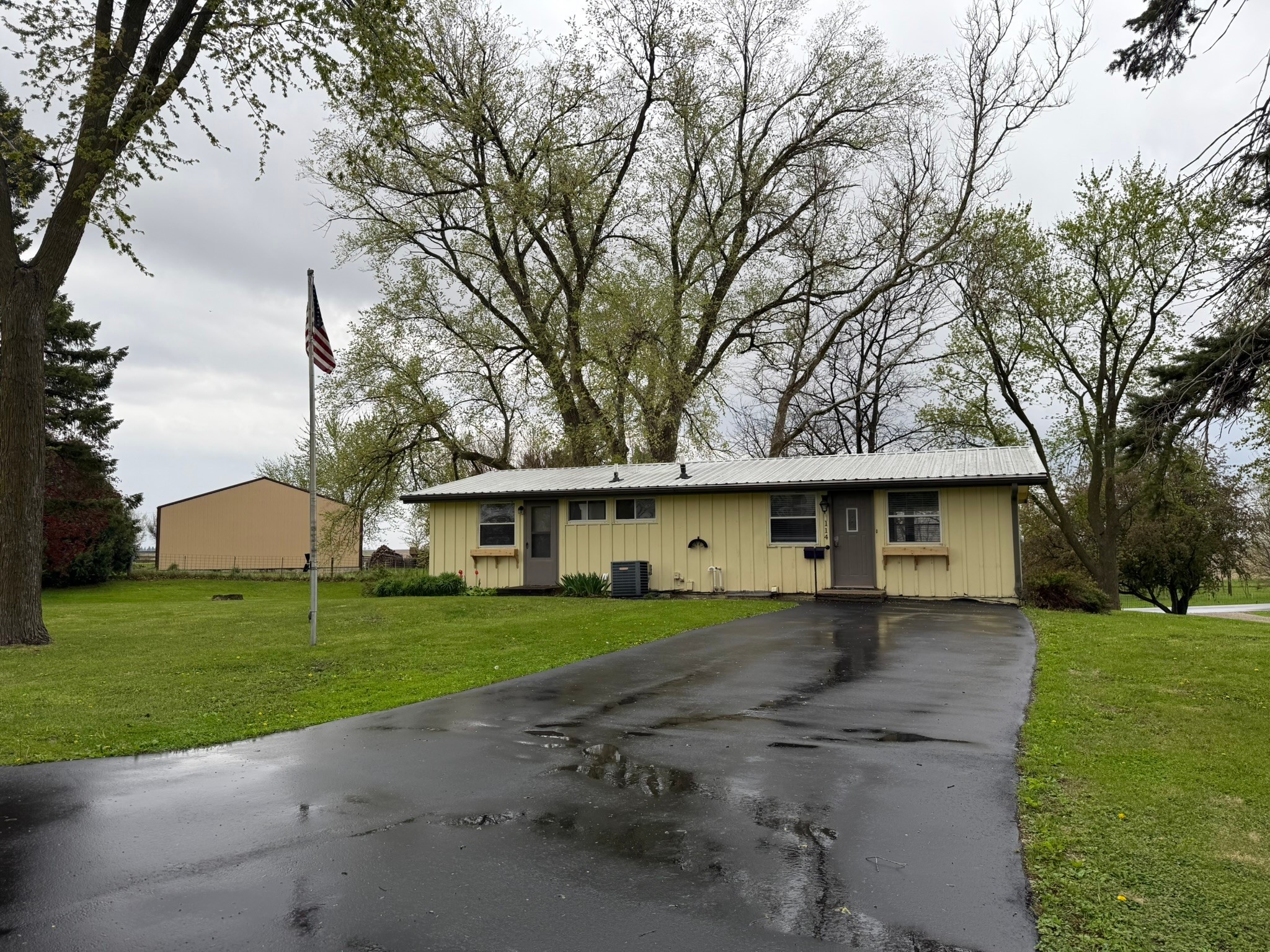 114 S Maple Street, Gilman, Iowa image 2