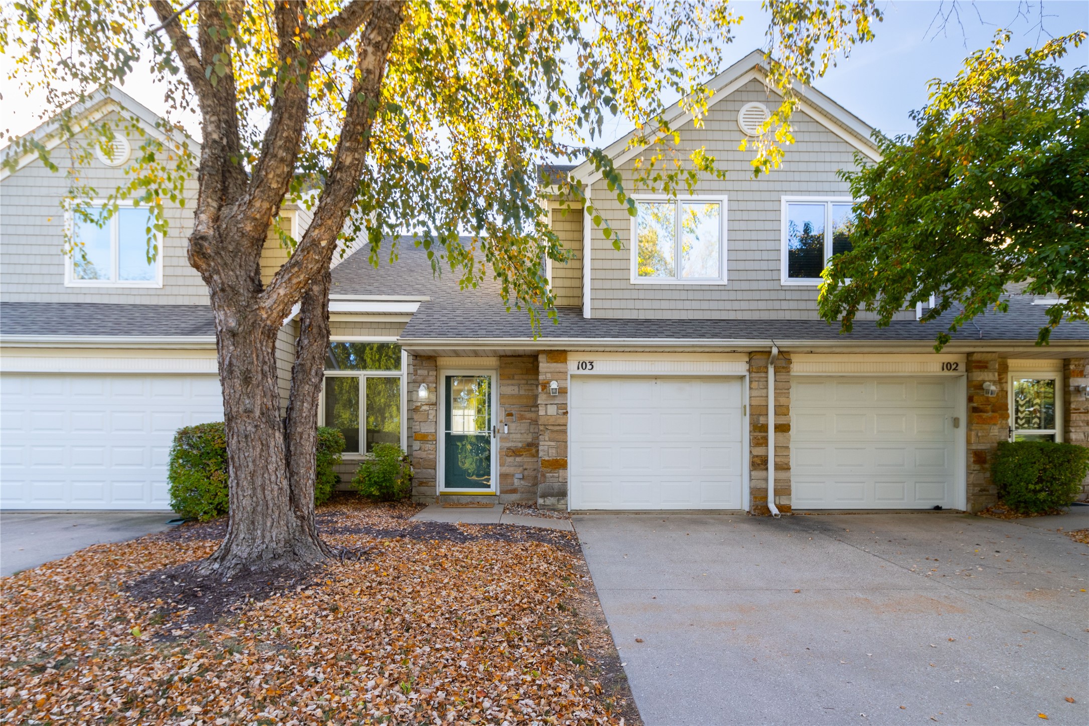 811 Burr Oaks Drive #103, West Des Moines, Iowa image 3