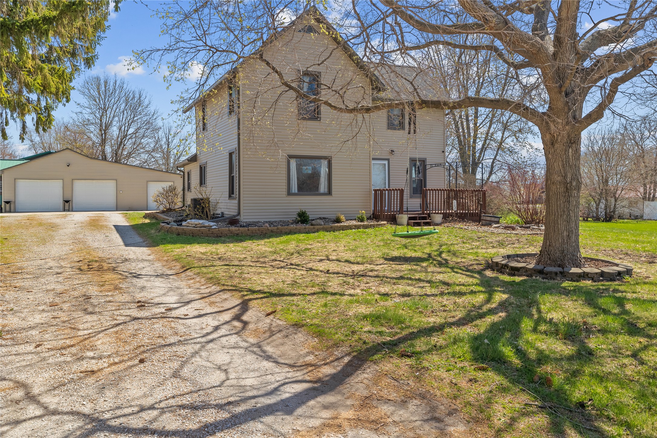 102 S Beaver Avenue, Bouton, Iowa image 1
