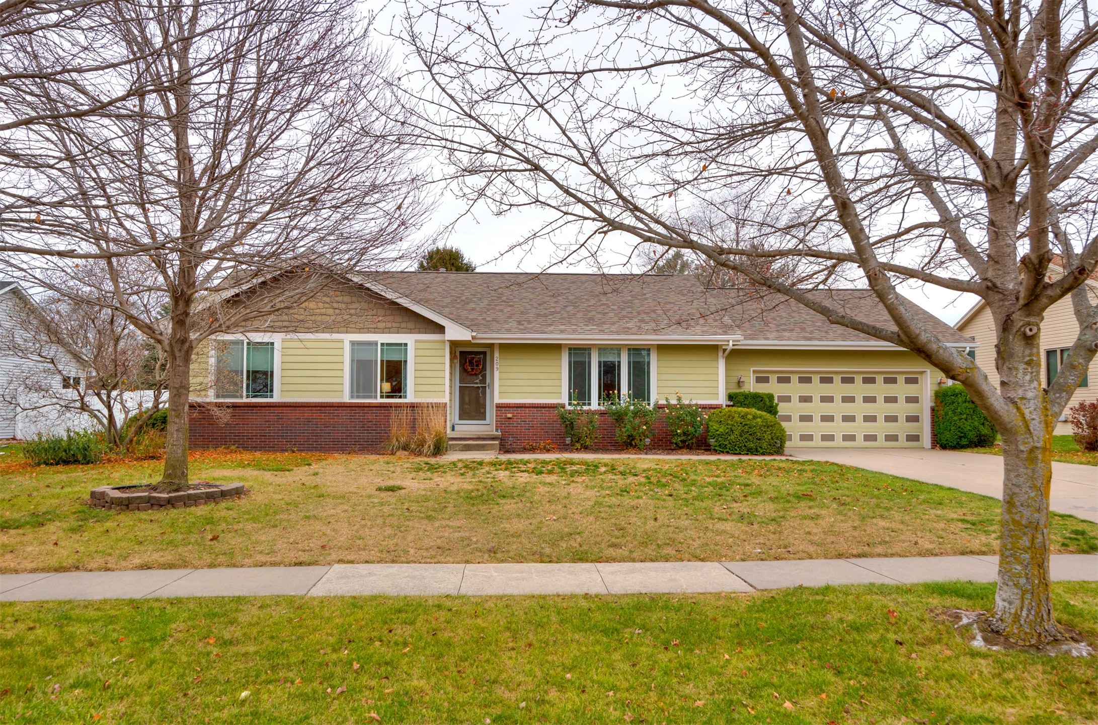 209 NW Winterberry Street, Ankeny, Iowa image 2