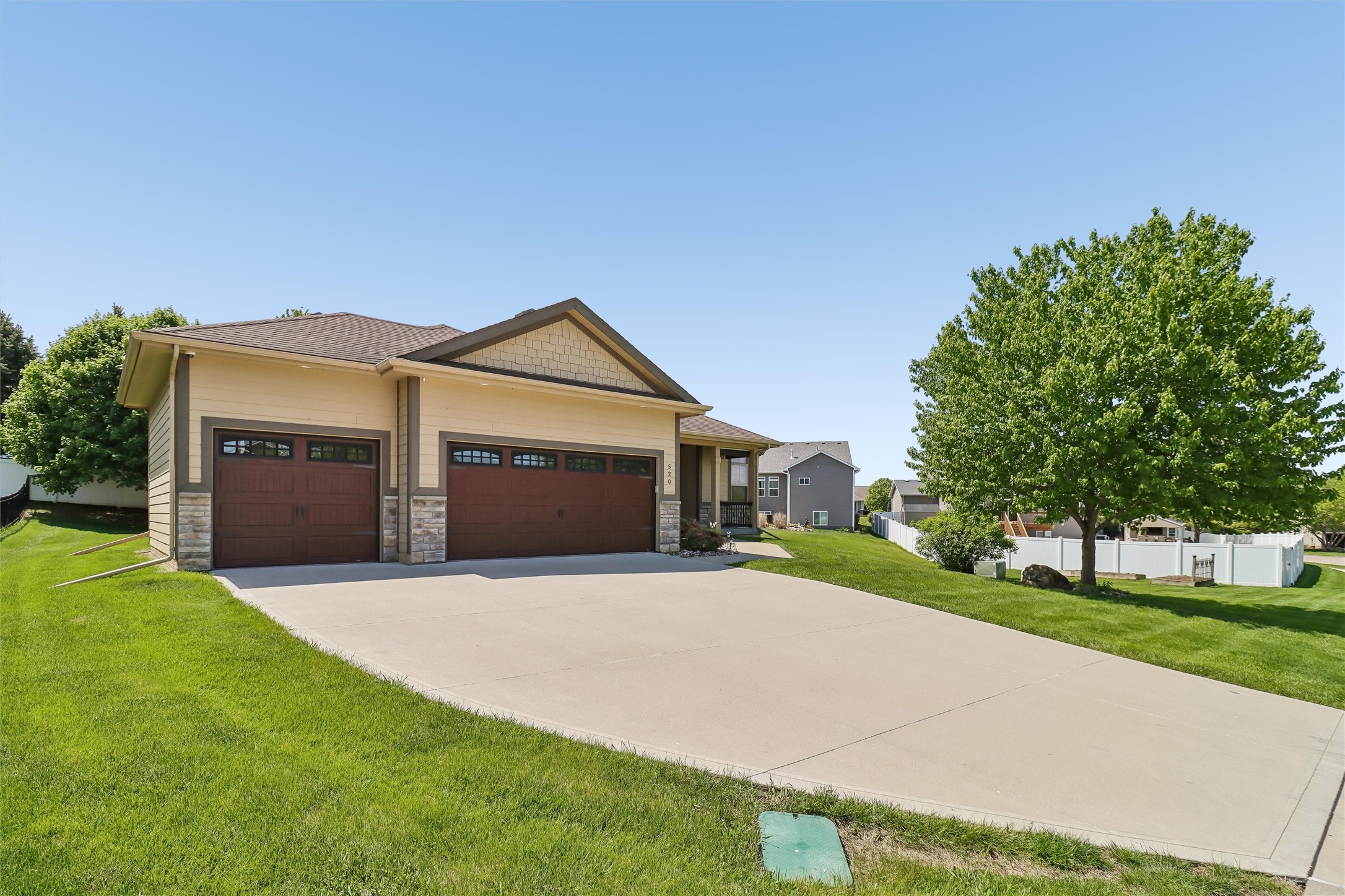 520 Crescent Lane