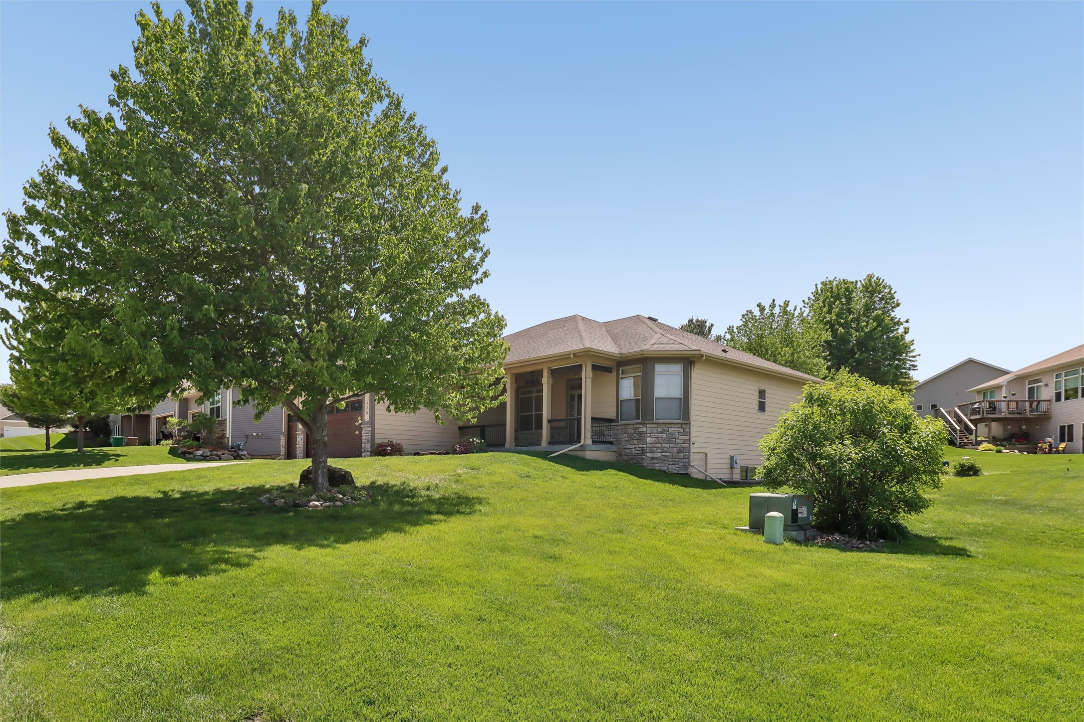 520 Crescent Lane