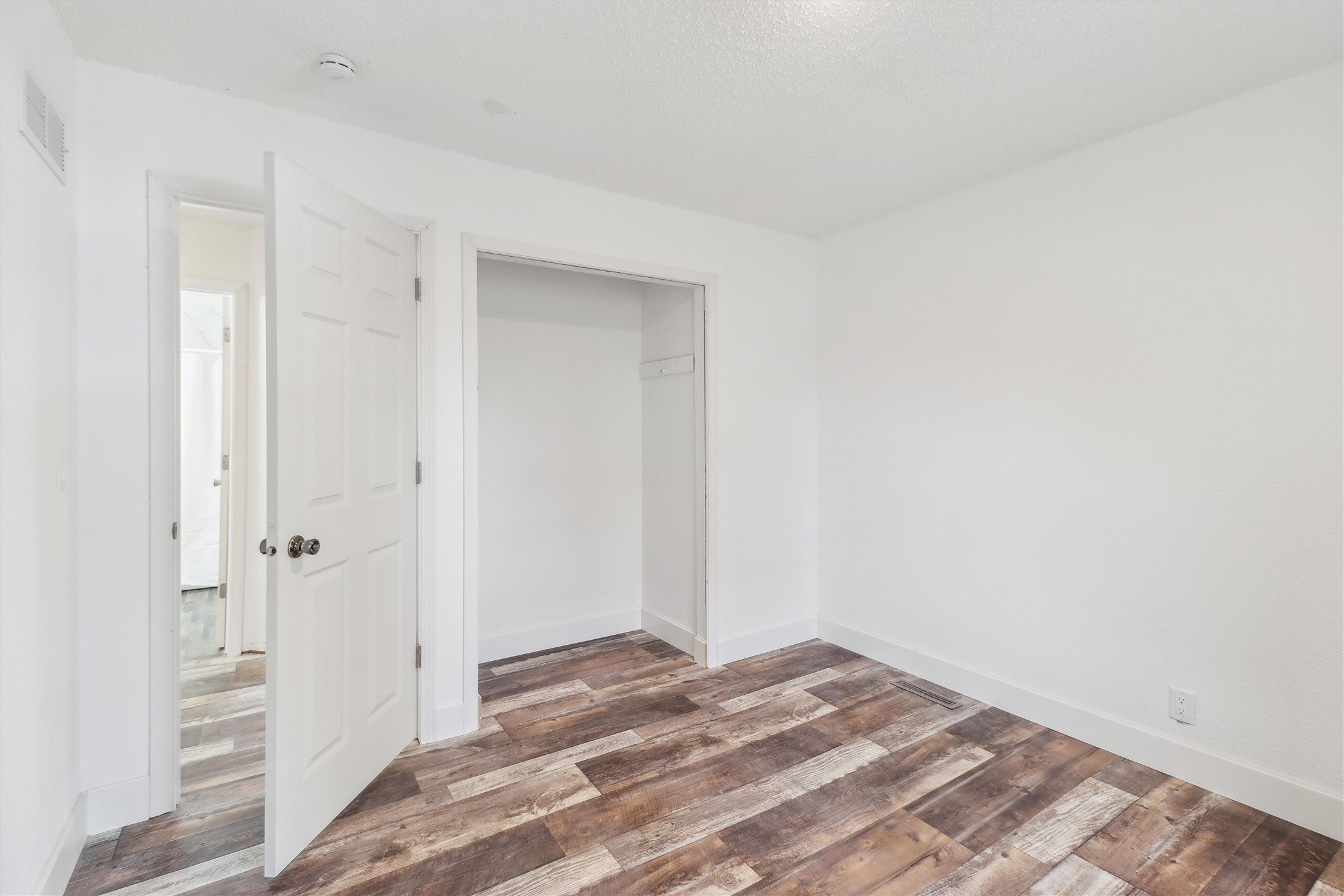 225 E Diehl Avenue, Des Moines, Iowa image 10