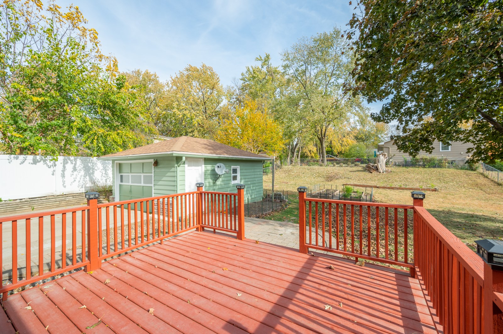 2015 68th Street, Windsor Heights, Iowa image 16