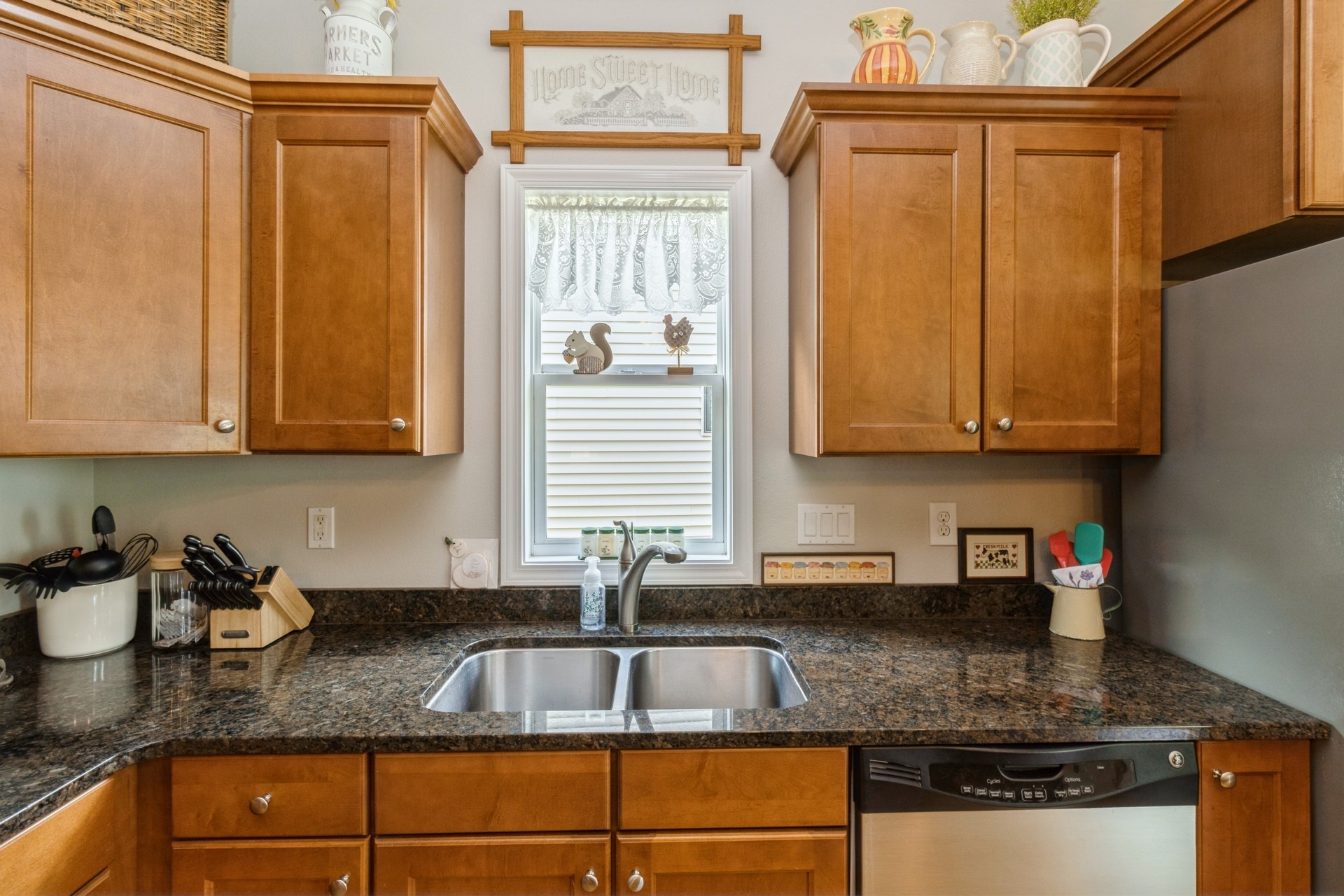 Norwalk, Iowa 50211, United States, 3 Bedrooms Bedrooms, ,2 BathroomsBathrooms,Residential,Active,164598