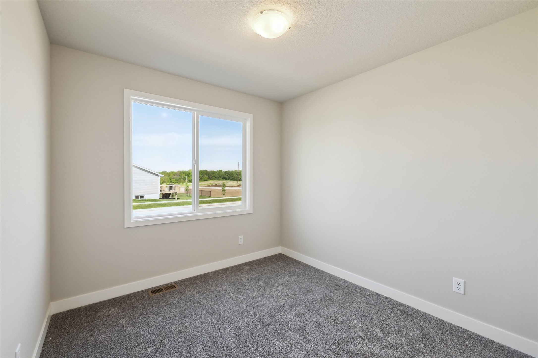 25115 Bluebird Circle, Adel, Iowa image 14