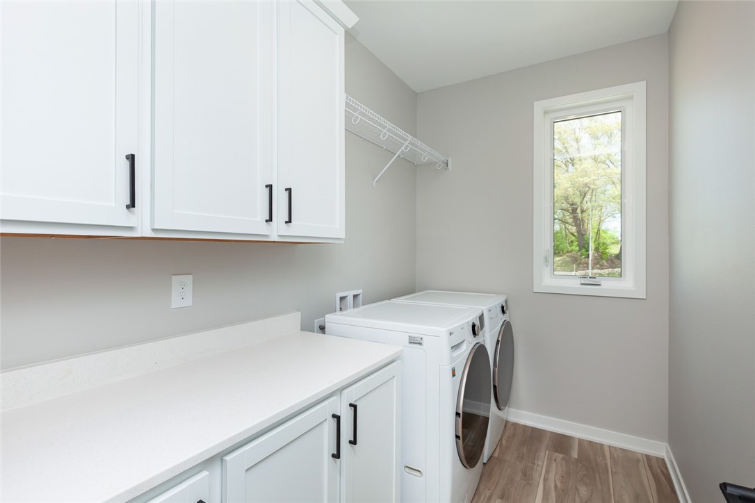 2738 Fleur Drive #23, Des Moines, Iowa image 18
