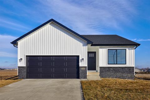 Homes For Sale - 2419 Spruce Street<br/> Granger, IA 50109