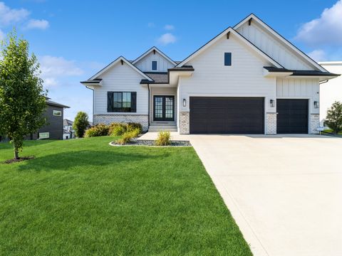 2013 Autumn Blaze Drive Norwalk IA 50211