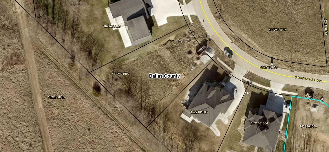 1519 S Dawsons Cove, West Des Moines, Iowa image 2