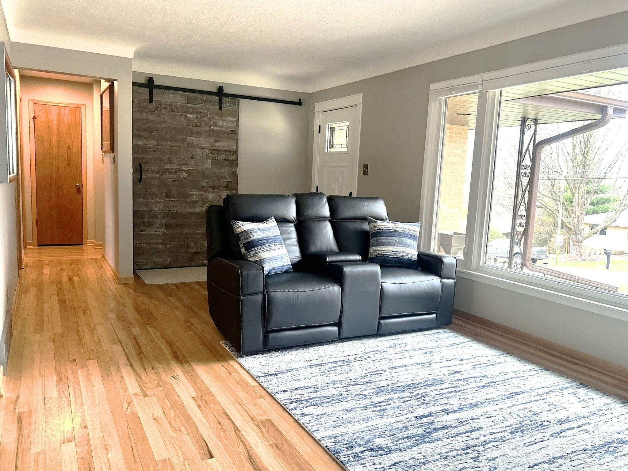 6735 NW Timberline Drive