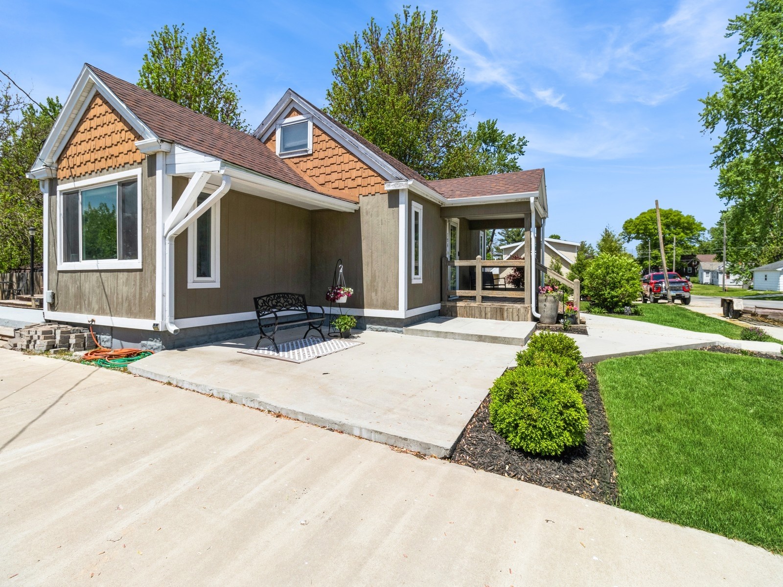 106 N West Street, Prairie City, Iowa image 3