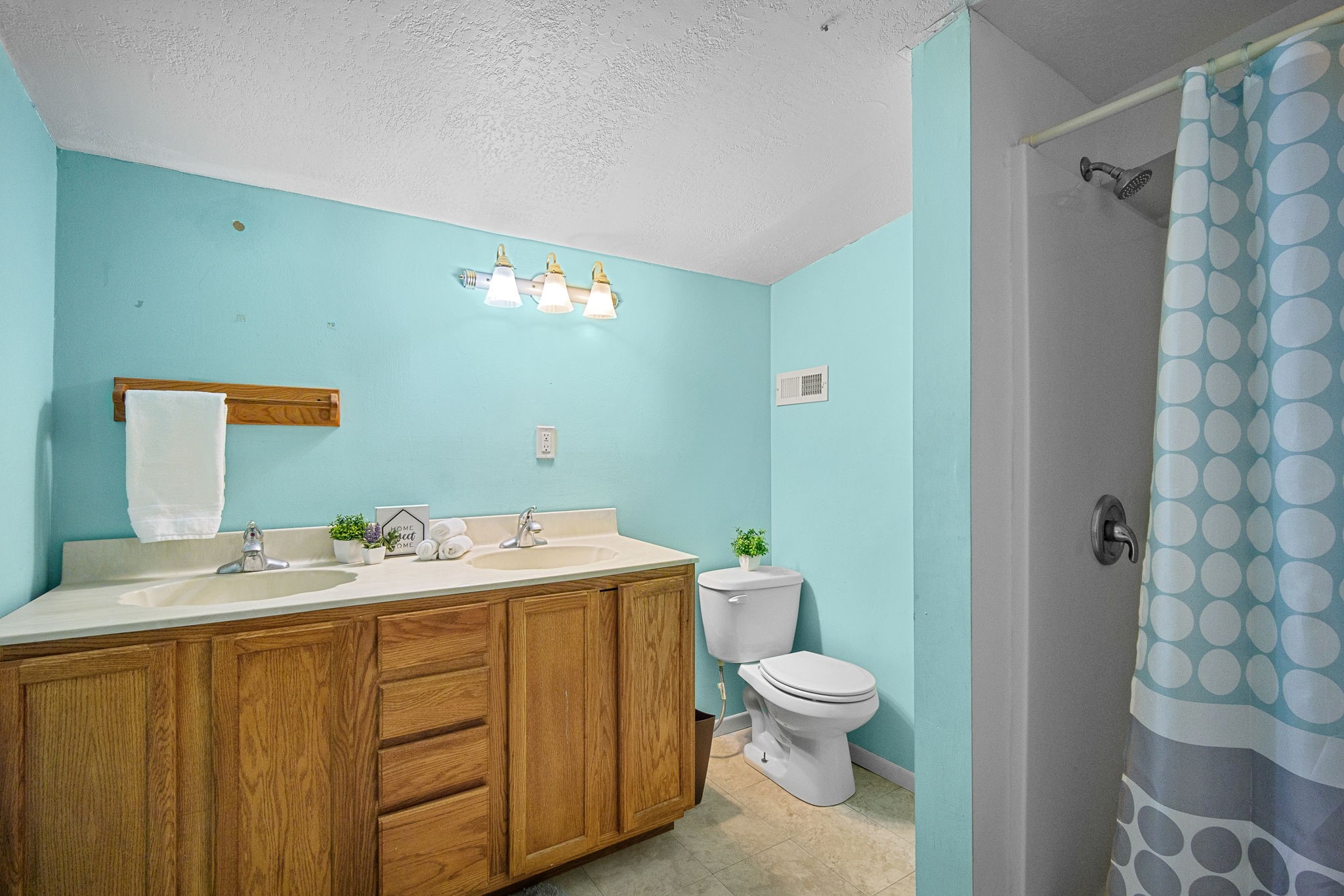 400 Center Avenue, Mitchellville, Iowa image 16