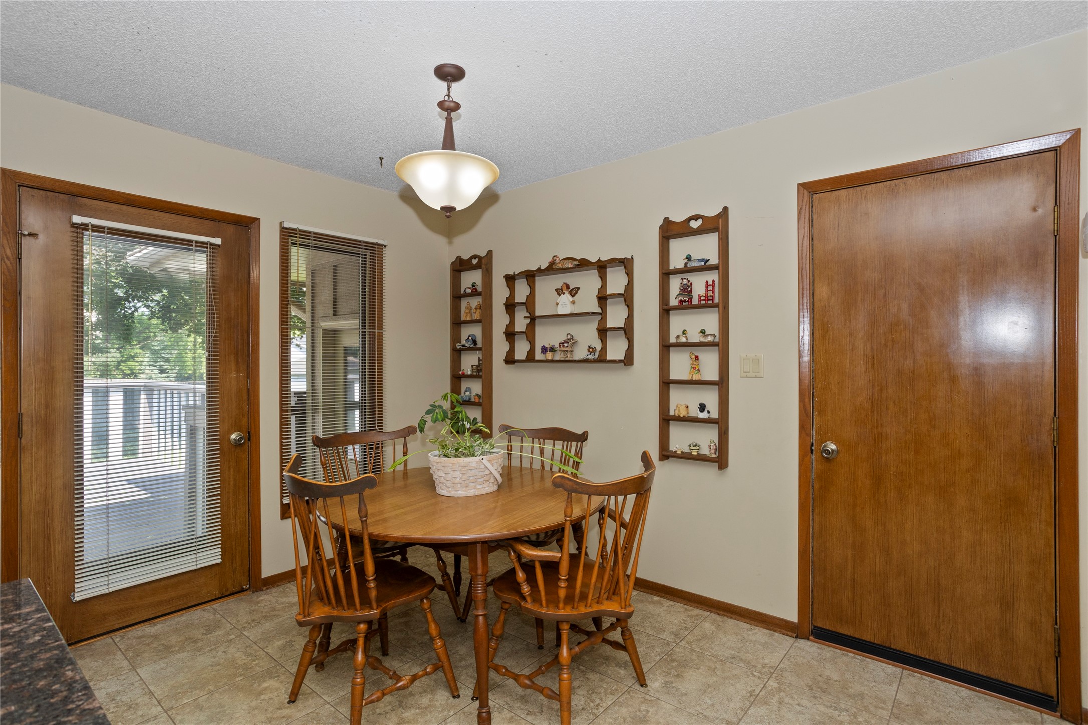 4516 77th Street, Urbandale, Iowa image 14