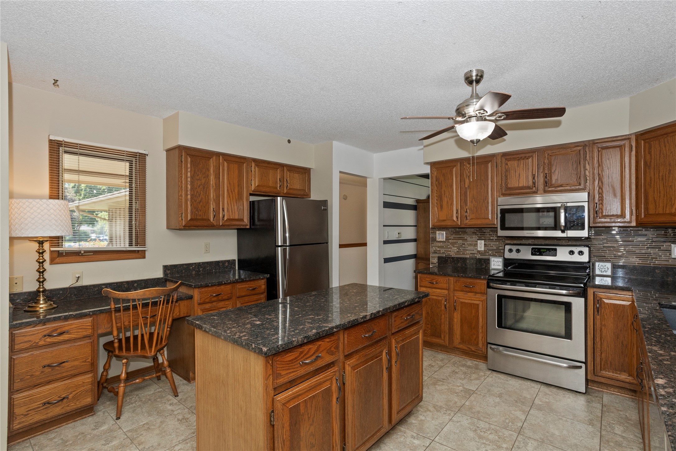 4516 77th Street, Urbandale, Iowa image 2
