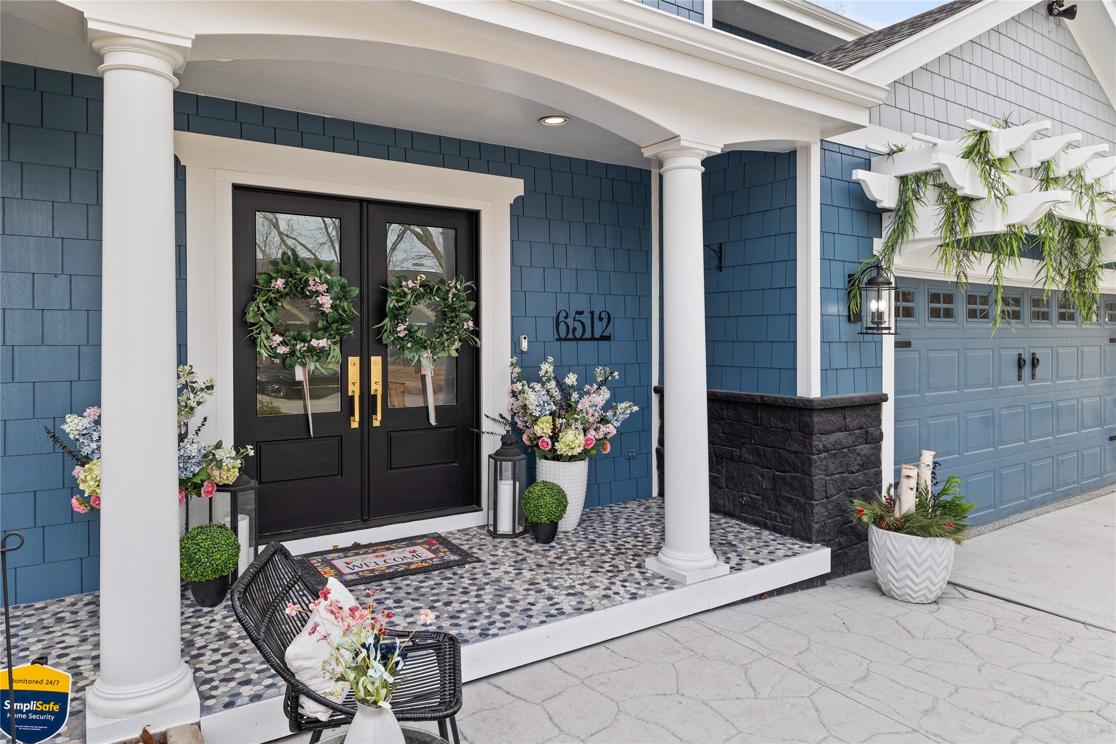 6512 N Winwood Drive