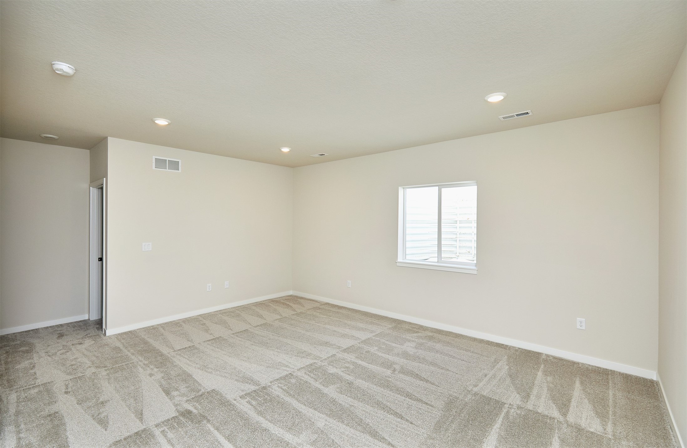 8132 Buckley Street, Johnston, Iowa image 32