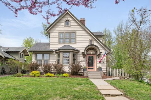 Featured picture for the property 716810