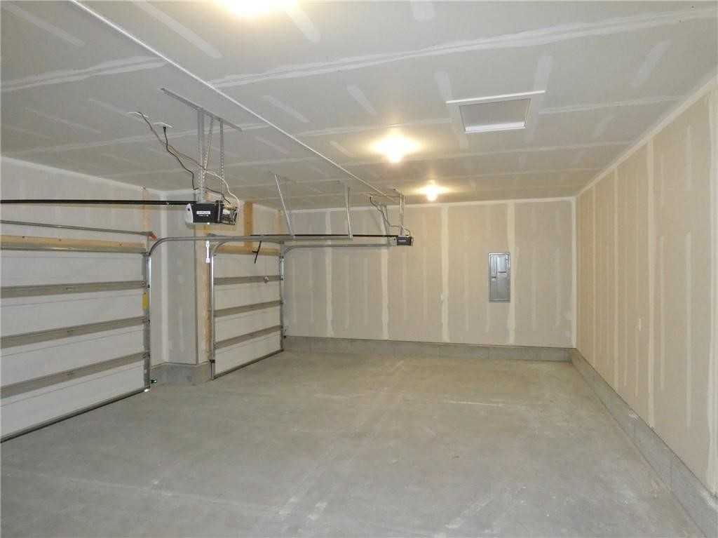 2904 Bluebell Lane, Pella, Iowa image 27