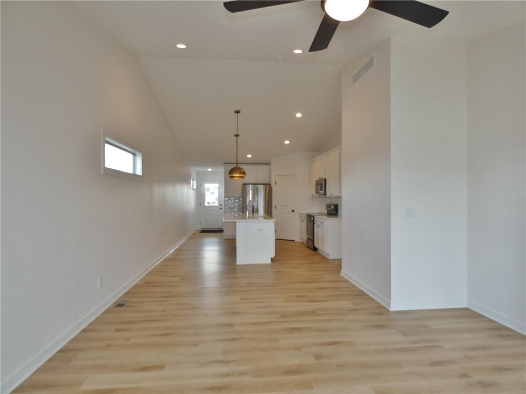 2904 Bluebell Lane, Pella, Iowa image 14