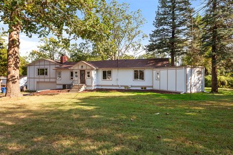 3845 Sherman Boulevard Des Moines IA 50310