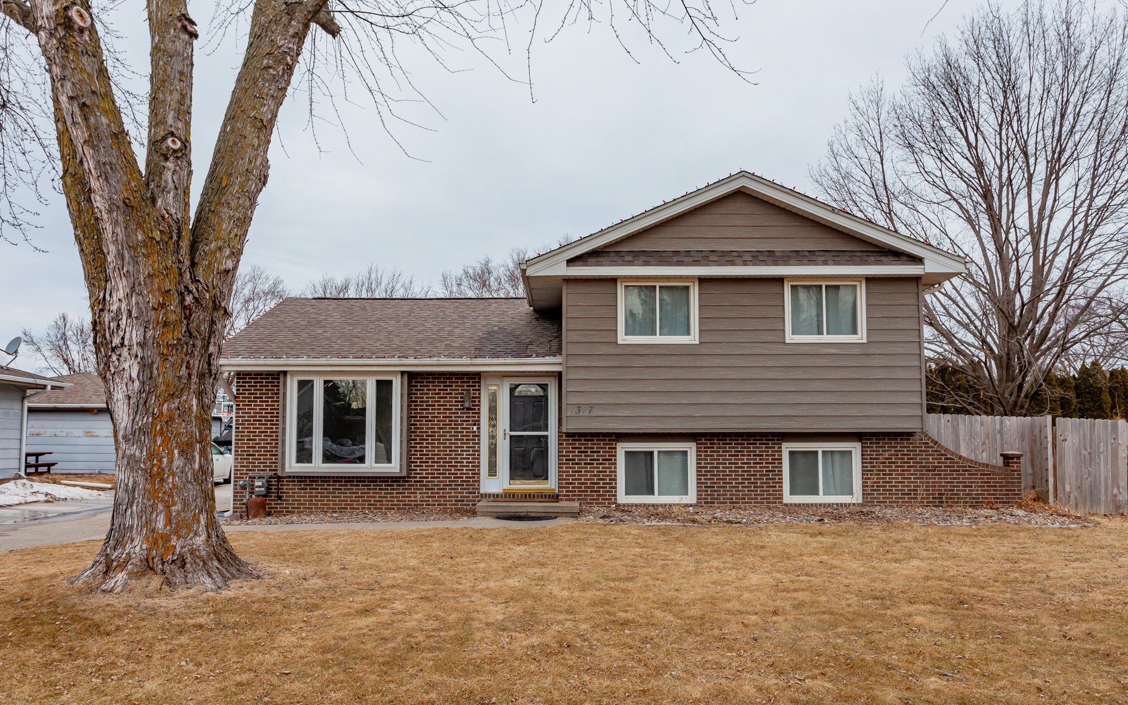 1317 Lyndale Drive, Polk City, Iowa image 2