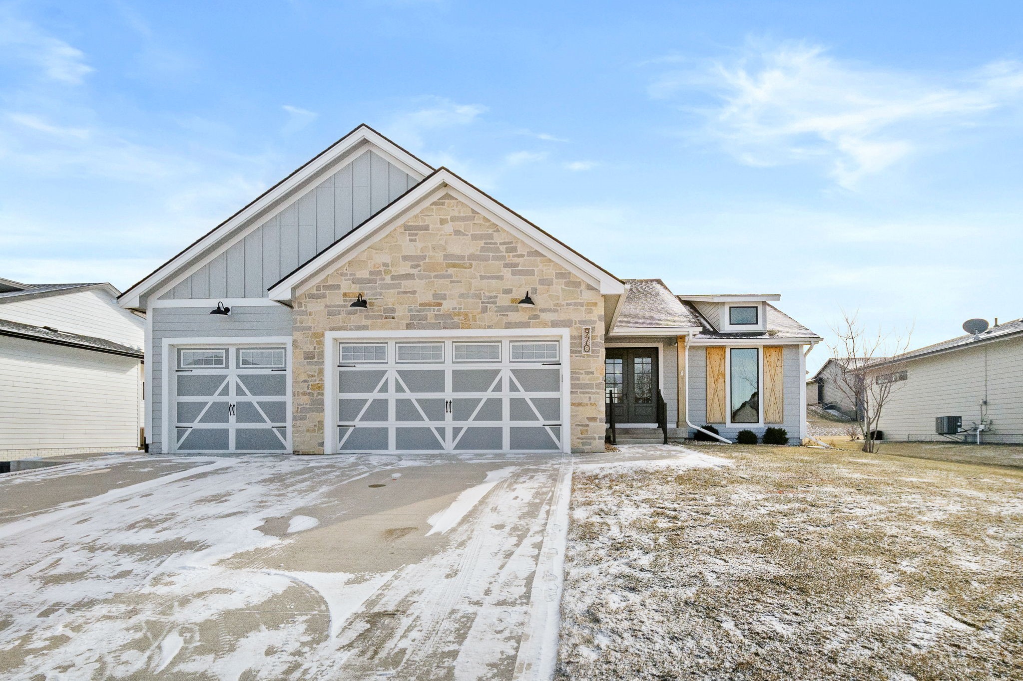 970 Roman Road, Waukee, Iowa image 1