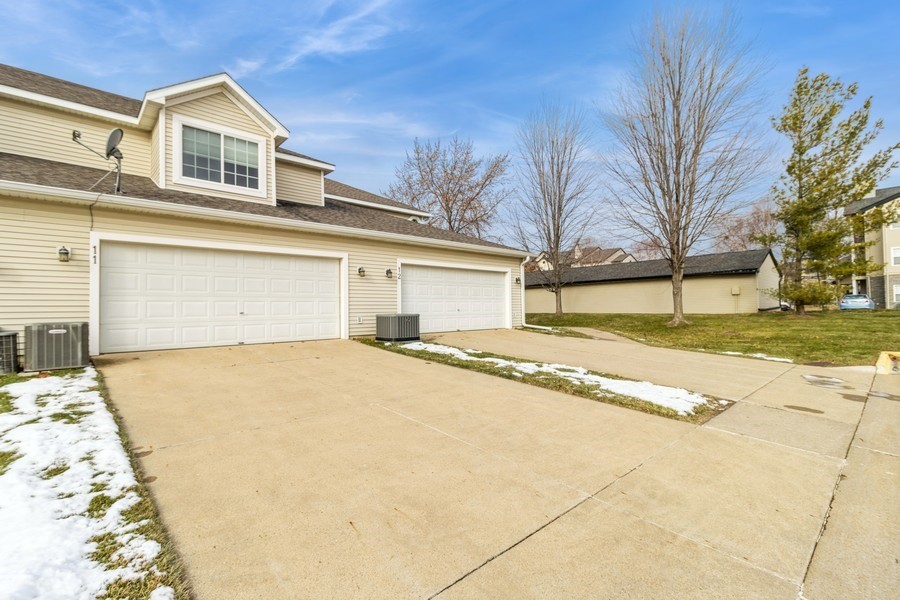 9335 Greenspire Drive #11, West Des Moines, Iowa image 27