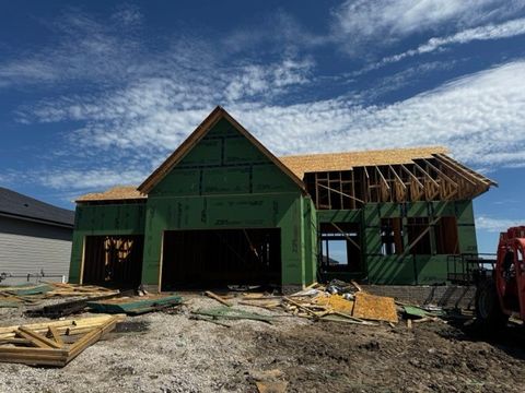 Homes For Sale - 18056 Townsend Drive<br/> Dallas County, Clive, IA 50325
