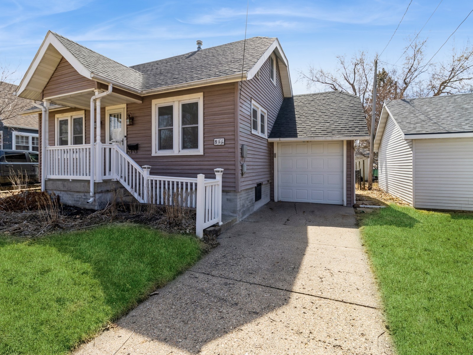 811 S 7th Avenue, Newton, Iowa image 4