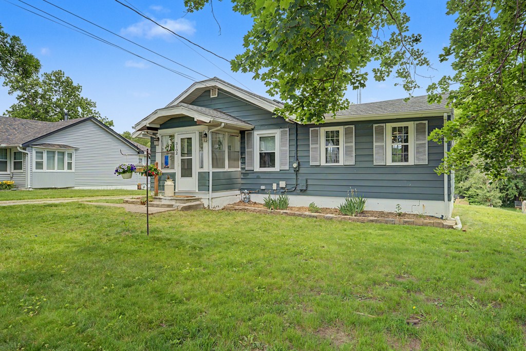 3102 E Tiffin Avenue