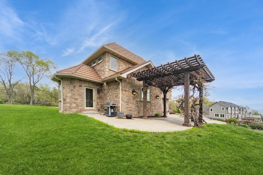 31262 Napa Valley Drive, Waukee, Iowa image 34