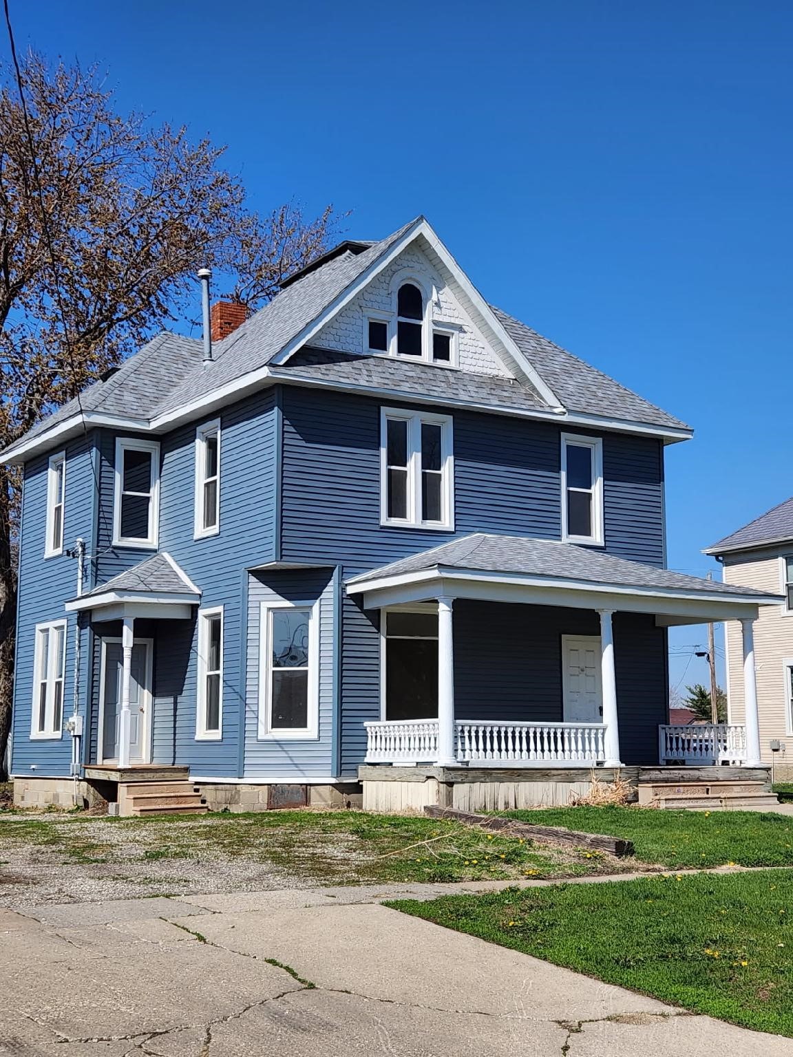 412 S 2nd Avenue, Newton, Iowa image 1