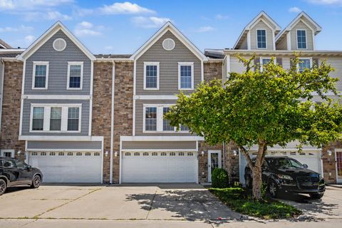 Condo For Sale - 8302 Westown Parkway #5107<br/> West Des Moines, IA 50266