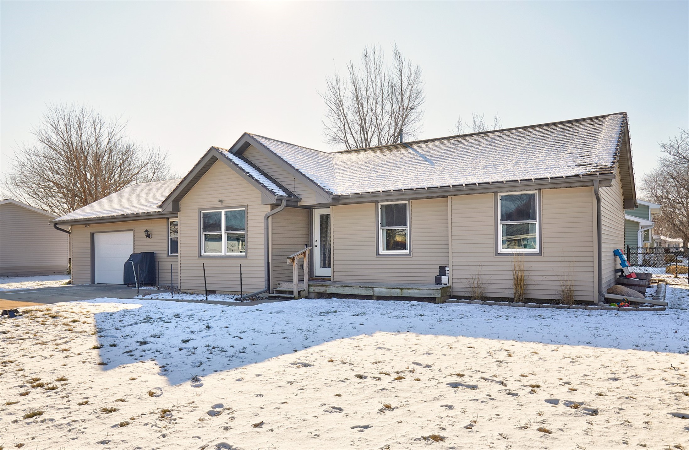 1009 Grant Court, Bondurant, Iowa image 2