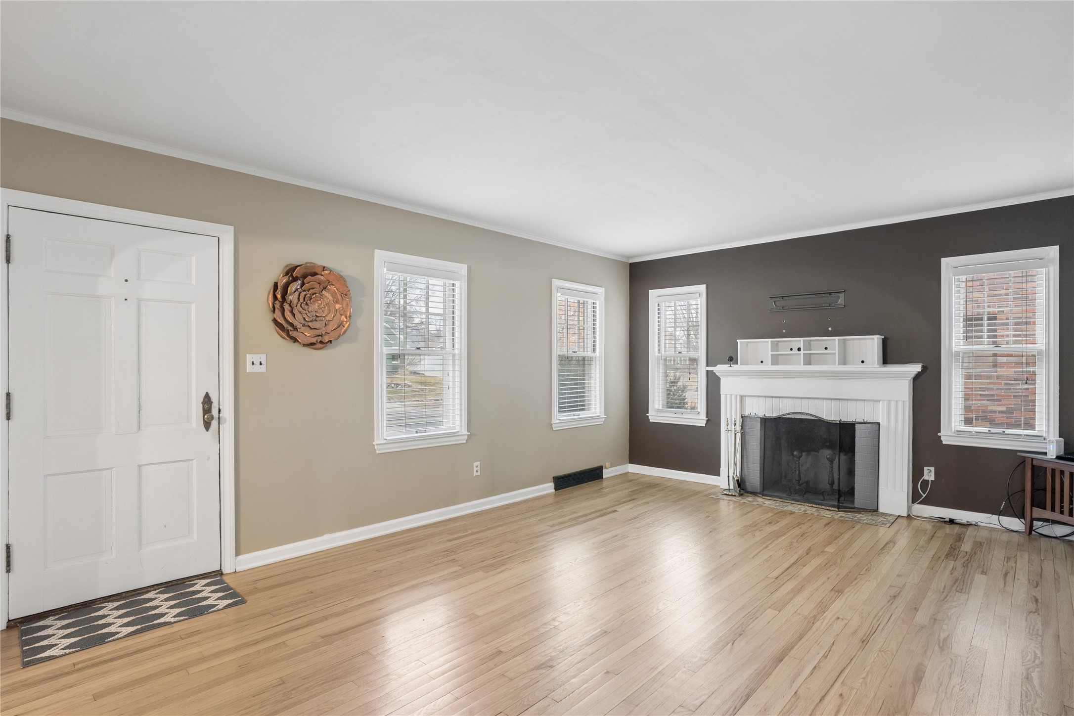 4338 Franklin Avenue