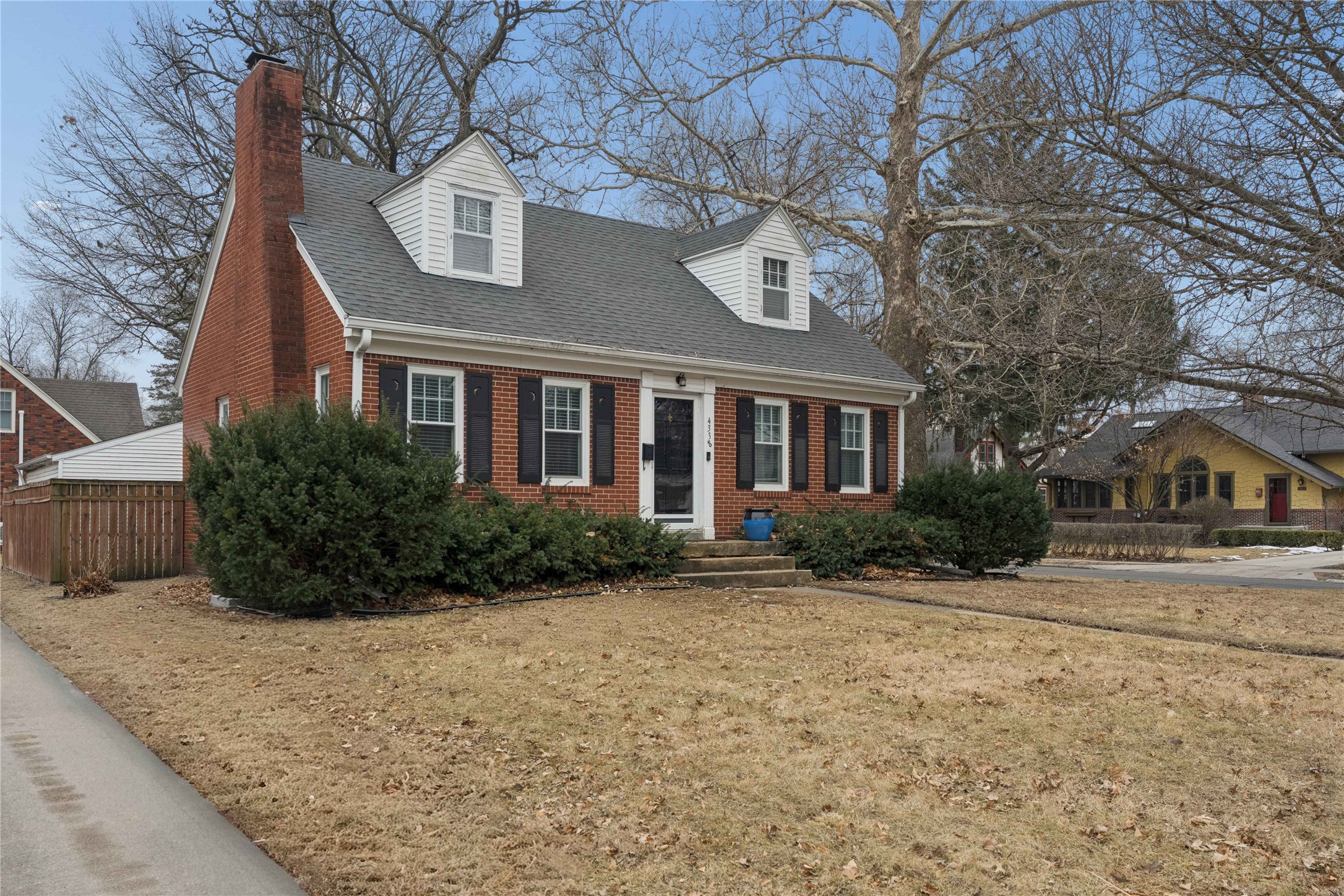 4338 Franklin Avenue