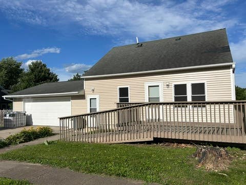 Homes For Sale - 304 N Elm Street<br/> Toledo, IA 52342