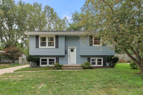 Homes For Sale - 620 NE 7th Street<br/> Grimes, IA 50111