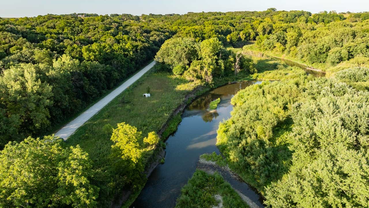 000 Roseman Bridge Trail, Winterset, Iowa image 9