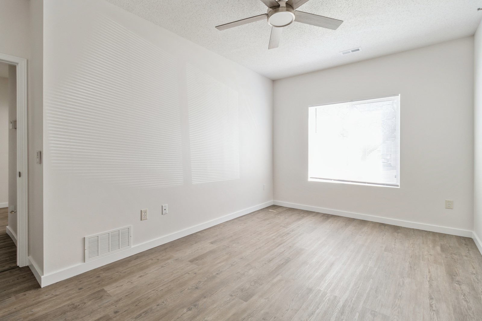 1720 SE La Grant Parkway #9, Waukee, Iowa image 18