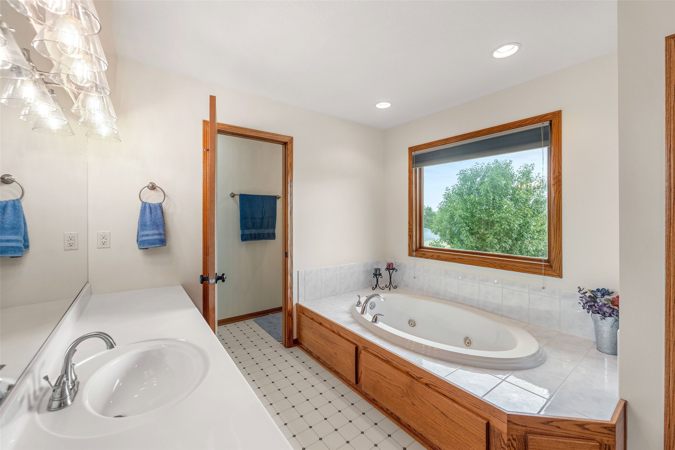 663 Xenia Place, Ames, Iowa image 16