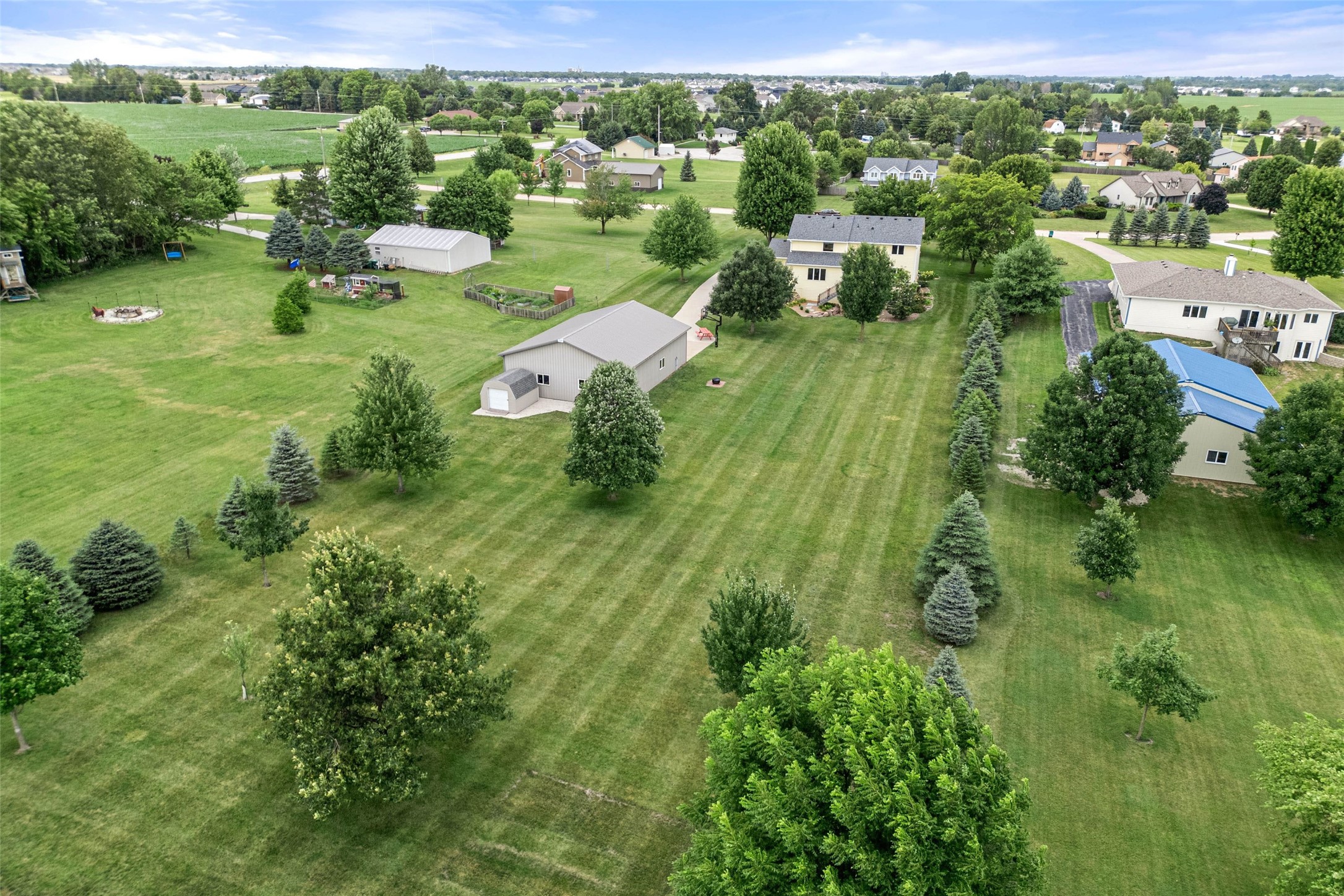 663 Xenia Place, Ames, Iowa image 3