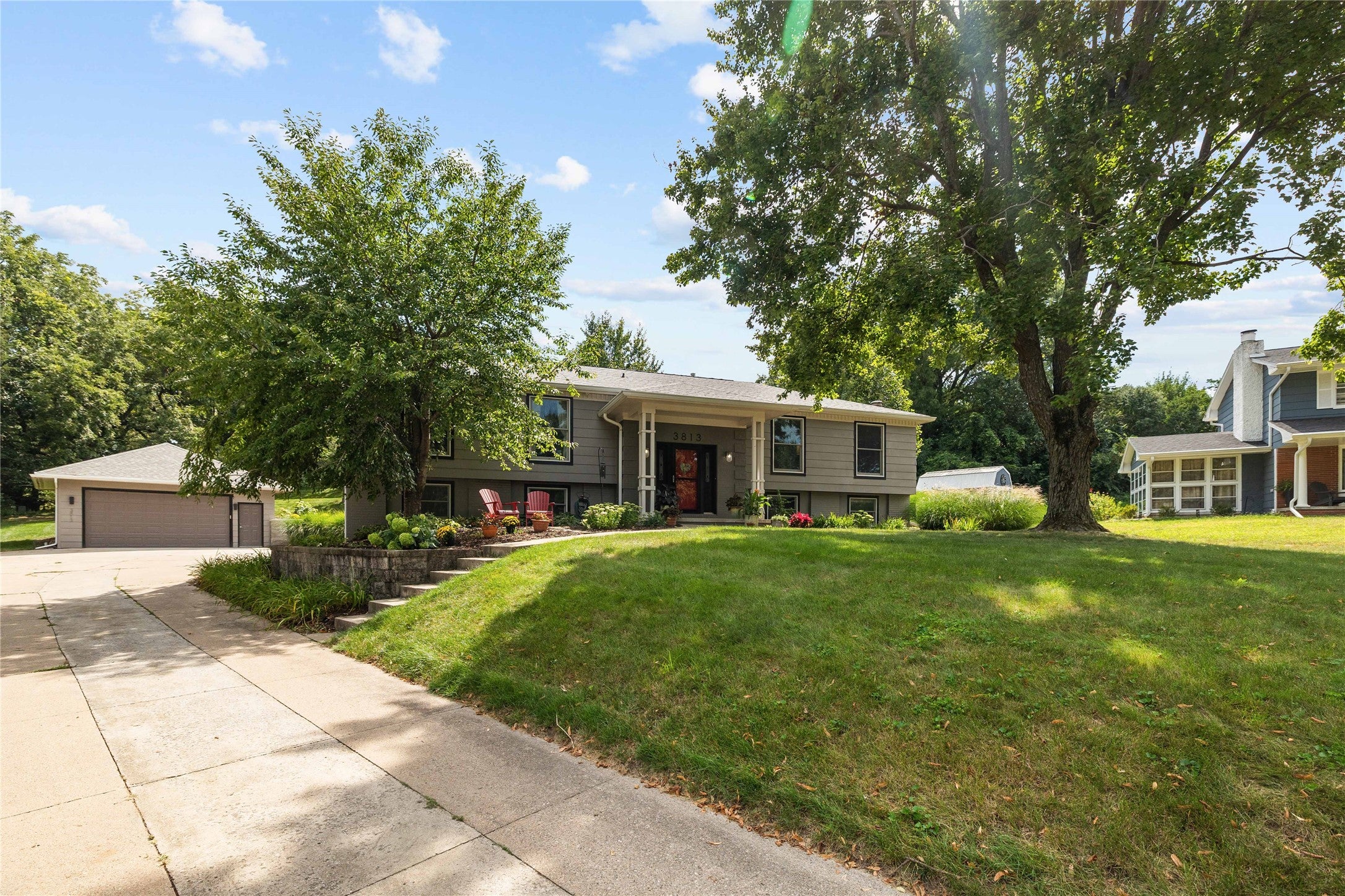 3813 SW 28th Place