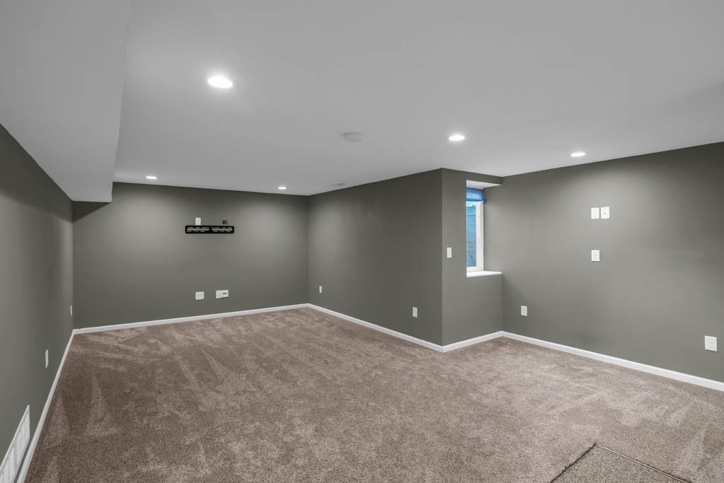 2409 33rd Street, Des Moines, Iowa image 14